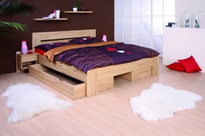 Dřevěná postel Venuše